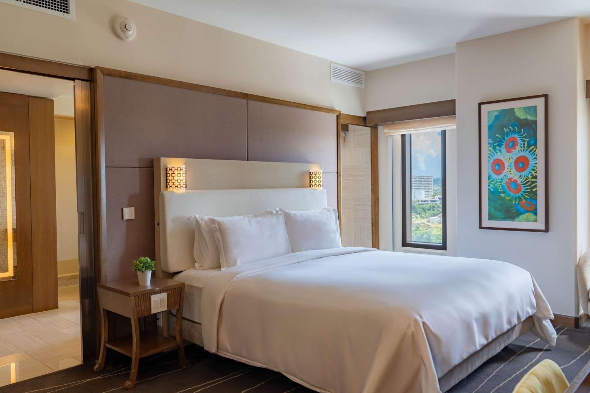 Dusit Thani Guam Resort Tumon Exteriör bild